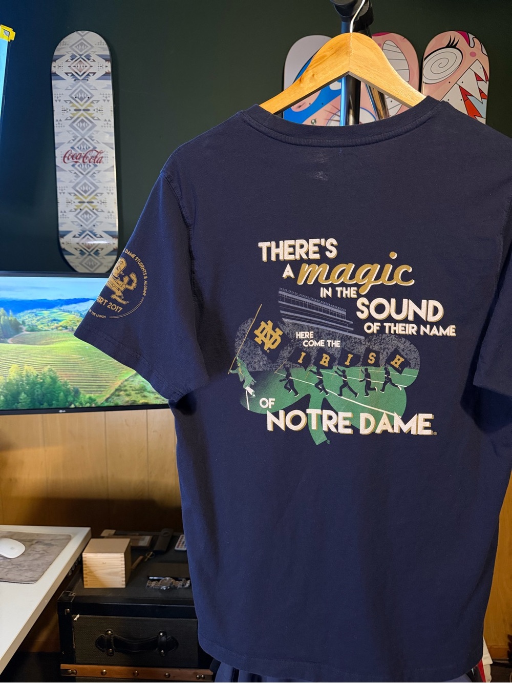 Notre Dame Football 2017 Fighting Irish “Magic In the Name” VTG Graphic Tshirt